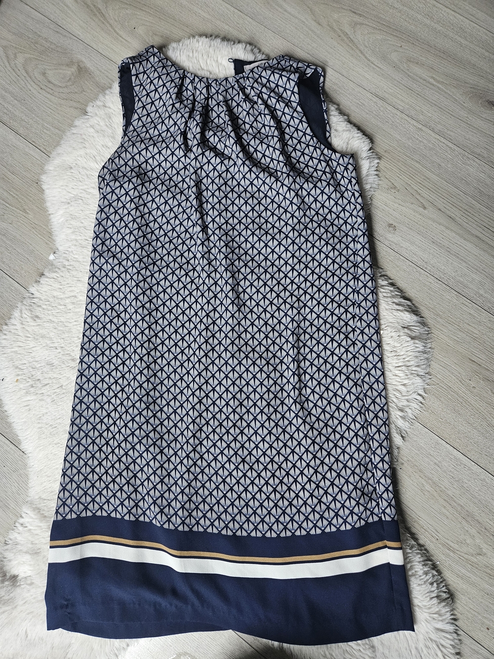 H&M Sleeveless Geometric Shift Dress Navy Blue & White Size 2🔥